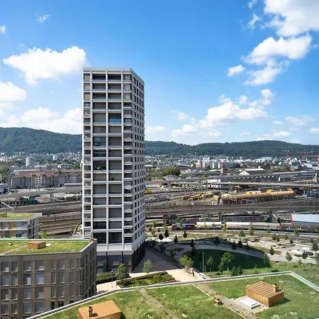 Renaissance Tower Hotel