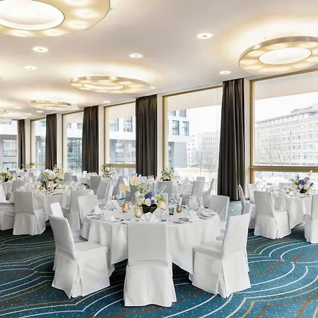 Hotel Renaissance Tower Zürich