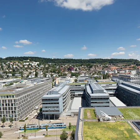 Renaissance Tower Hotell