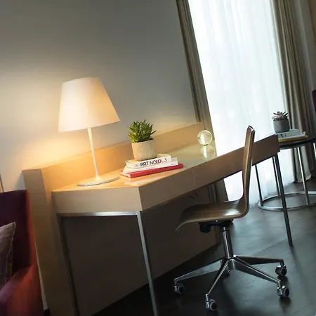 Renaissance Tower 5* Zürich