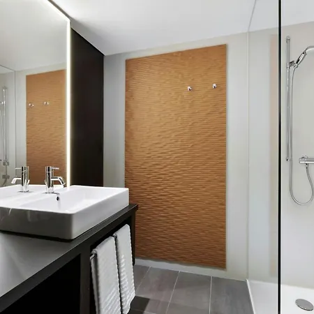 Hotel Renaissance Tower Zurich