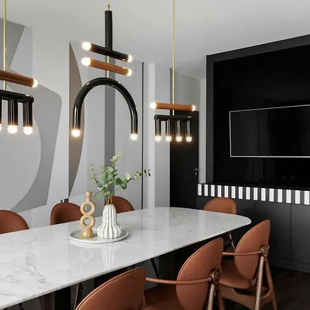 Renaissance Tower Готель 5*