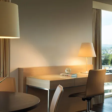 Renaissance Tower Hotel