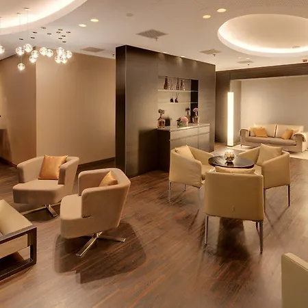 Renaissance Tower 5* Curych