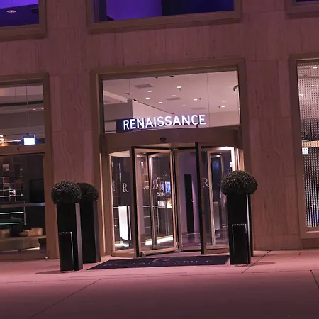 Hotel Renaissance Tower 5*