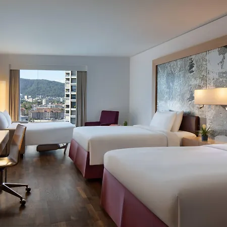 Готель Renaissance Tower 5*