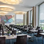 Hotell Renaissance Tower 5*