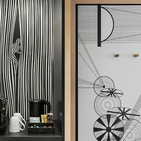 Renaissance Tower 5* Ζυρίχη