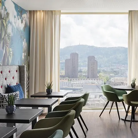 Renaissance Tower Hotel