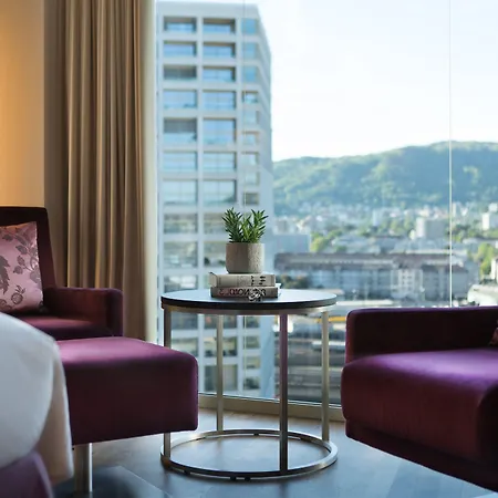 苏黎世大厦万丽酒店