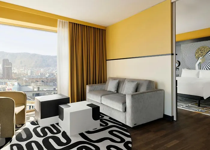 Hotell Renaissance Tower