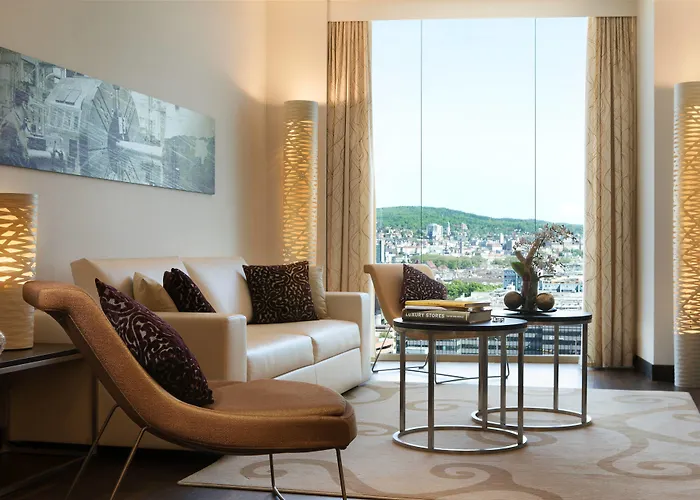 Hotell Renaissance Tower