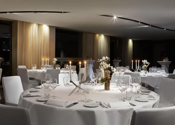 Renaissance Tower Hotell 5*